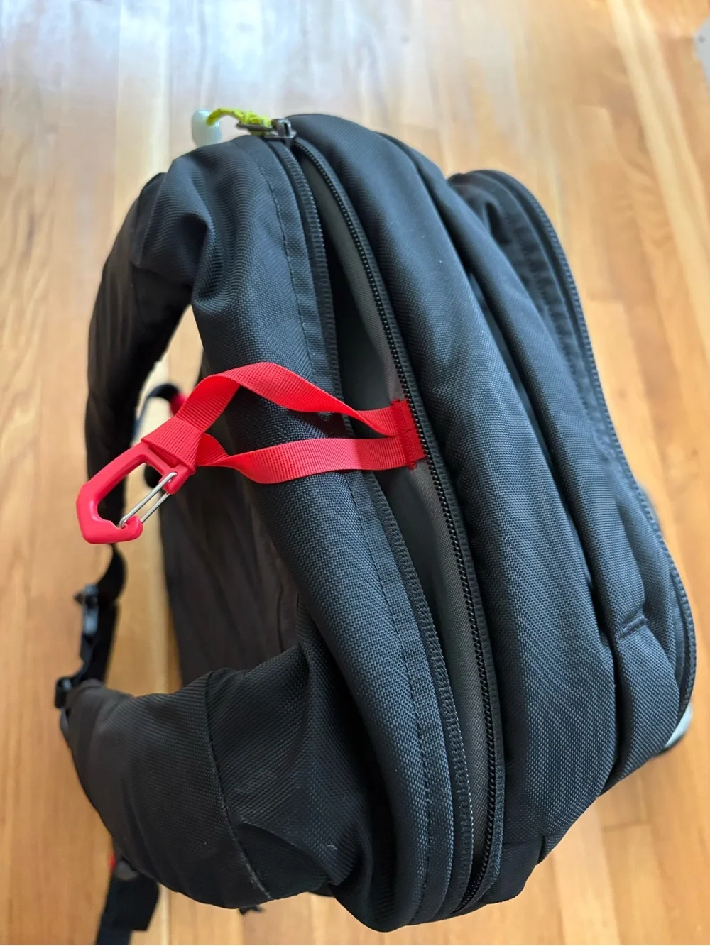 Evergoods CPL24 with glow in the dark zipper pull